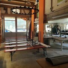 Der provisorische "Kinosaal" im Atelier ist bereits eingestuhlt :-)