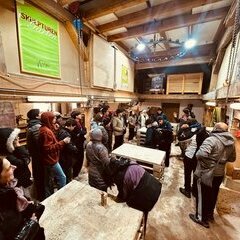 Ankunft der 24 Sch&uuml;ler mit ihren Lehrern&sol; Llegada de los 24 alumnos con sus profesores