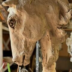 Ein kleines Tonmodell für eine Steinarbeit