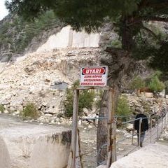 Auf der Suche nach neuen Steinbrüchen für's nächste Jahr - gemeinsam mit Muzaffer